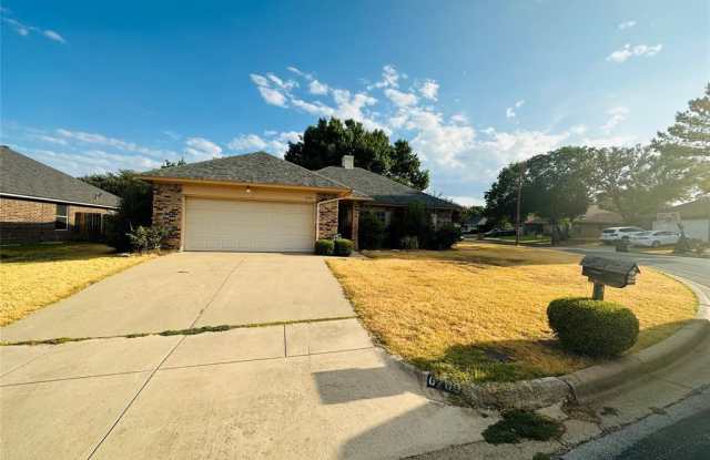 6709 Wayfarer Trail - 6709 Wayfarer Trail, Fort Worth, TX 76137