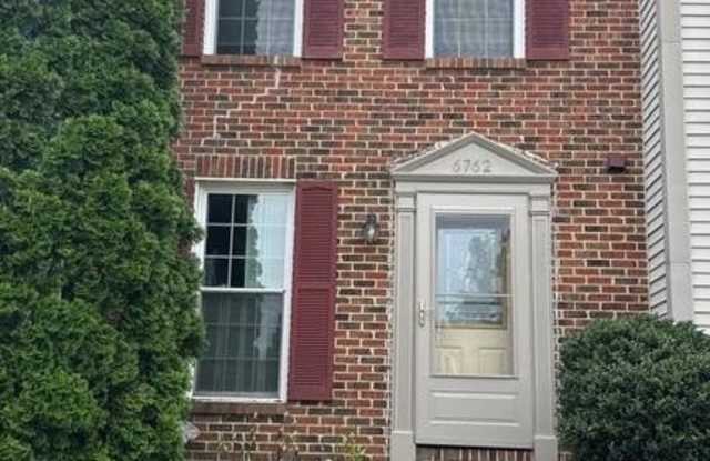 6762 Ducketts Lane Gallery 1