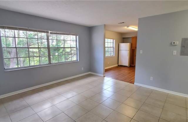 3819 E RIVERHILLS DRIVE Gallery 4