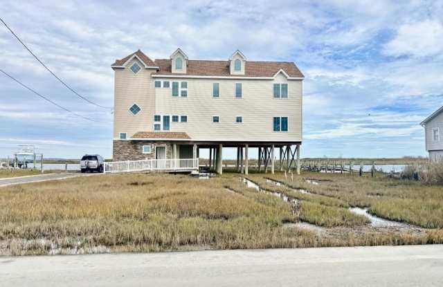 448 DOCK ROAD Gallery 2