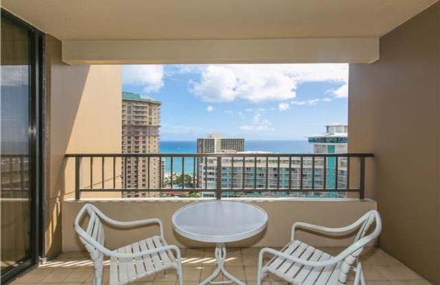 Discovery Bay #3413 (1 Bed, 1 Bath, 1 PKG) Gallery 1