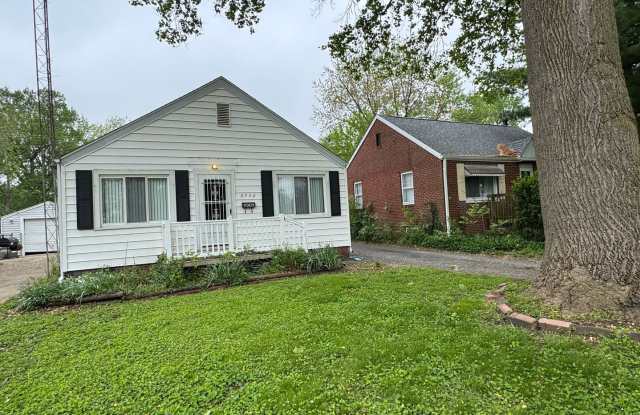 The Ultimate Floor-ty: 3 Bed/1.5 Bath Home with Updated Flooring! photos photos