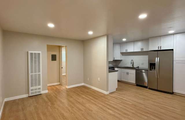 Remodeled 1 Bedroom 1 Bath Sunnyvale Apartment in Convenient Location - 675 Grand Fir Avenue, Sunnyvale, CA 94086