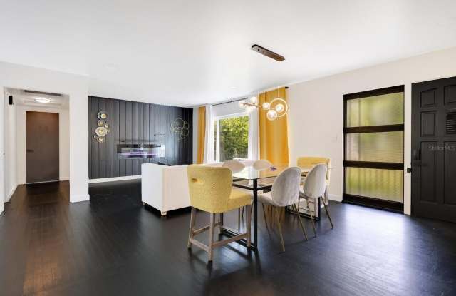 344 STARLING Road Gallery 4