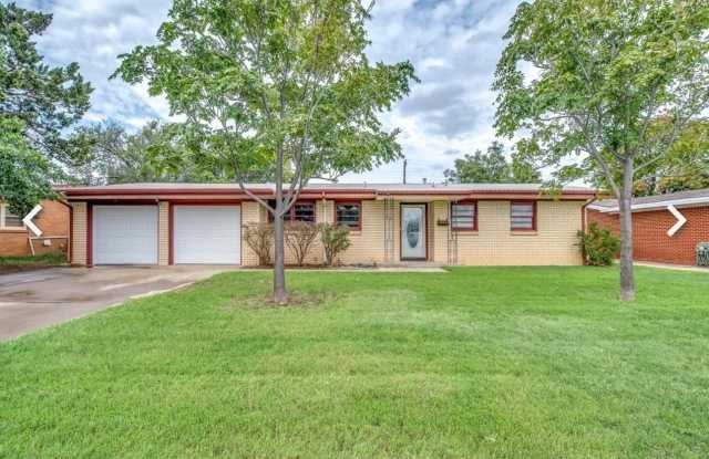 5008 44th Street photos photos