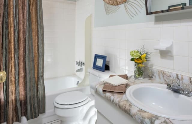 Oak Valley Apartments Gallery 2
