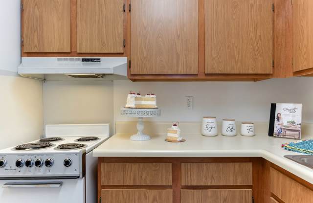 Senior Living - Porthaven Manor Gallery 2