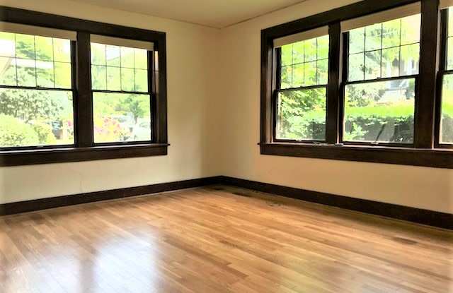 Glengarry Gallery 4