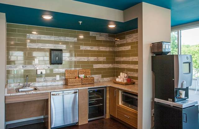 Yugo Fayetteville Dickson - Student Housing Gallery 3