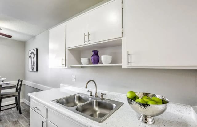 Wyandotte Apartment Homes Gallery 2