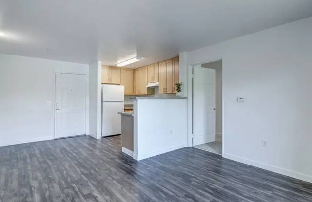 Bay View Vista - Senior Housing Gallery 4