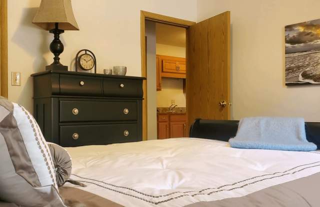 Oak Grove Apartments Gallery 3