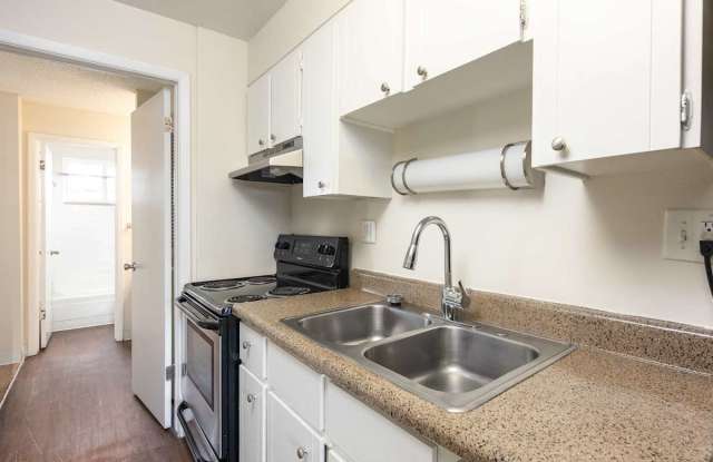 Meridian Garden Apartments Gallery 4