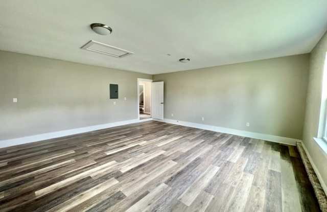 1943 Patrician Way Gallery 4