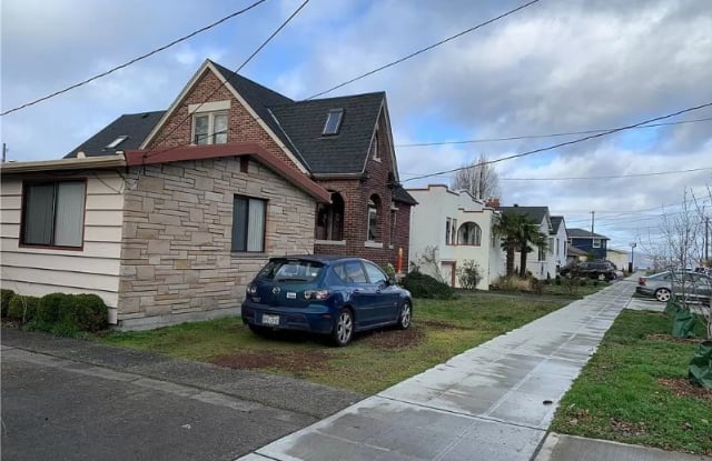 2543 57th Ave SW - 2543 57th Avenue Southwest, Seattle, WA 98116