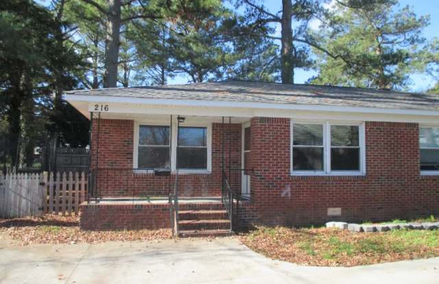 216 Dulwich Cres 1 - 216 Dulwich Crescent, Norfolk, VA 23503