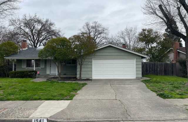 3 Bedroom 2 Bath Home In Novato - 1541 Buchanan Street, Novato, CA 94947