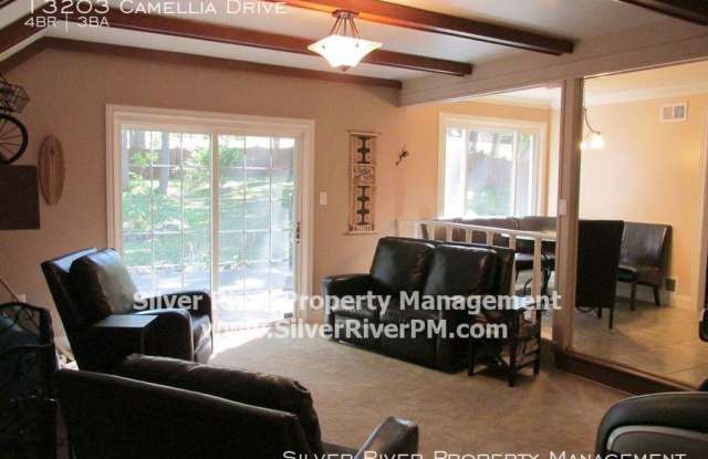 13203 Camellia Drive Gallery 3
