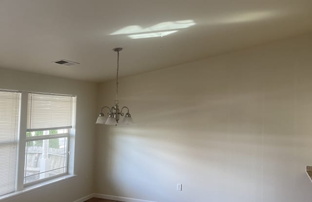 113 Little Butte Drive Gallery 4