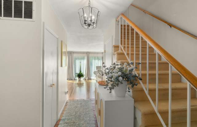 60 Hammond Pond Parkway Gallery 2