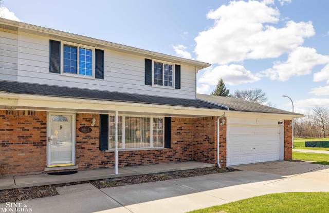 1007 Vernier Road Gallery 3