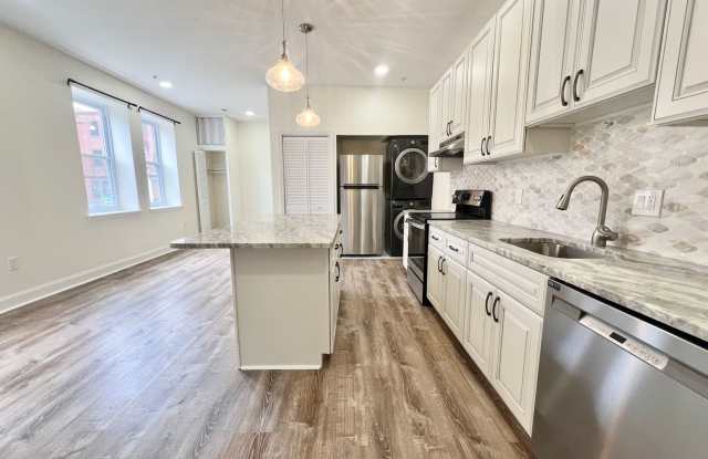 Modern 2-Bed/2-Bath Apartment on South St – Prime Location! - 301 South Street, Philadelphia, PA 19147