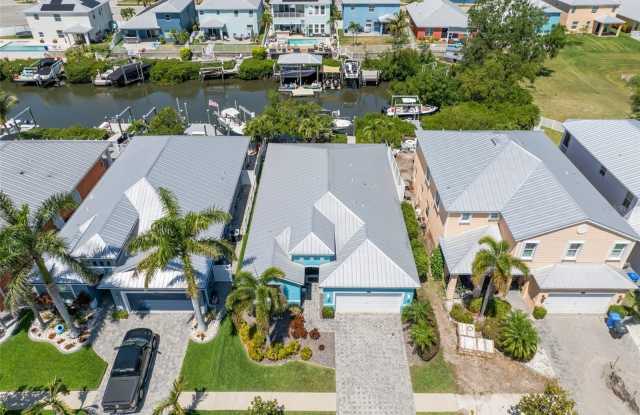 424 BAHAMA GRANDE BOULEVARD photos photos