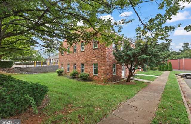 578 WATERLOO RD #1B Gallery 1