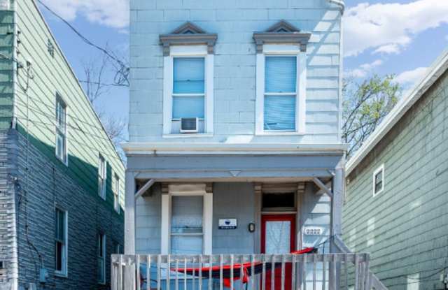 2222 Flora Street photos photos
