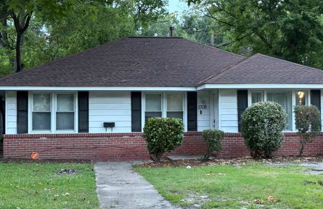 Ranch home across from ODU photos photos