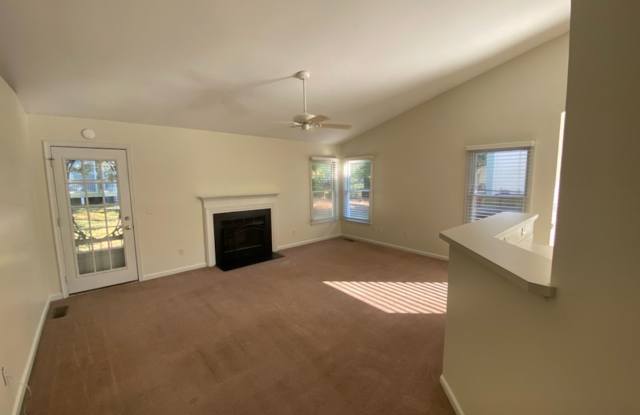 3 Bedroom 2 Bathroom House Gallery 4