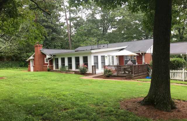 1395 Oconee Pass Ne Gallery 3
