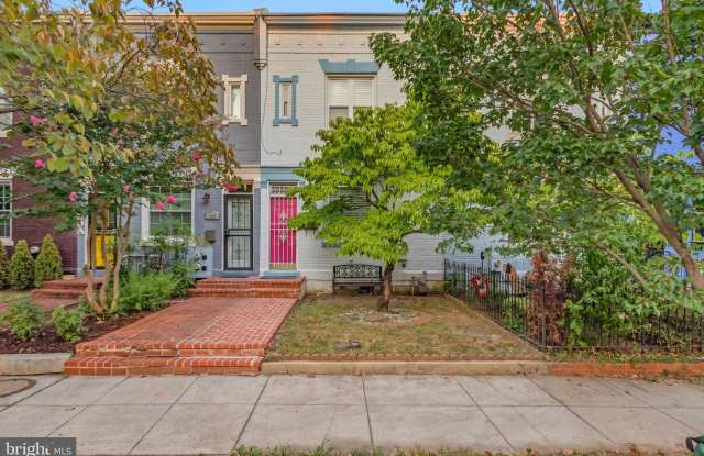 107 15TH Street NE photos photos