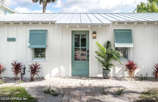 807 2ND Avenue S photos photos