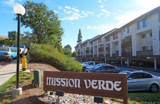 Huge 3 Bedroom 2 Bathroom in Resort Style Community in Mission Valley photos photos