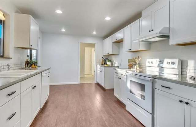 1904 12th Avenue Northwest Gallery 2