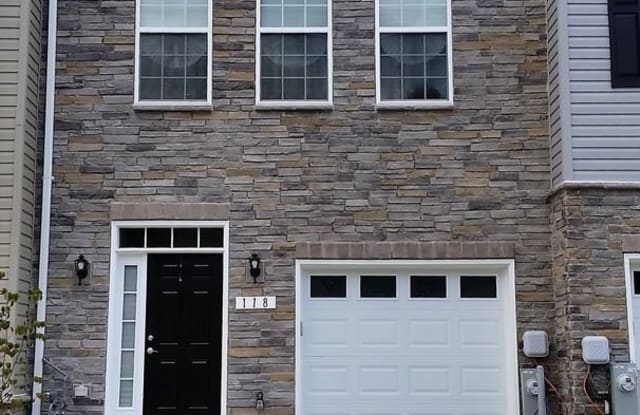 118 Amelia Way - 118 Amelia Way, Owings Mills, MD 21117