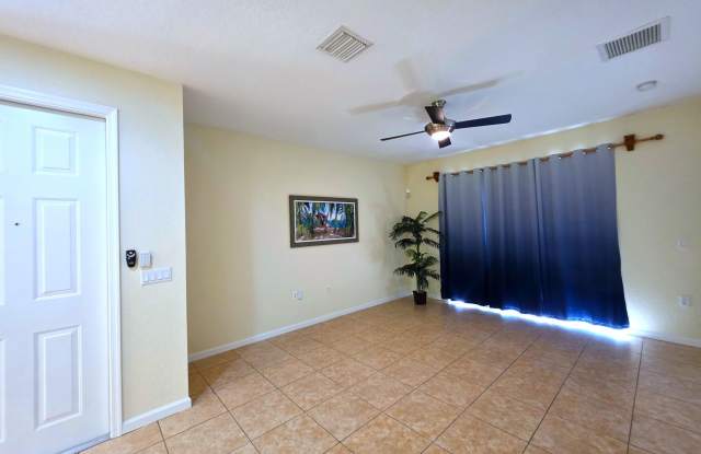 OOH-LA-LA! Vero Beach Property Management & Rentals 2601 Langrove Ln SW Vero Beach, FL 32962 Gallery 4