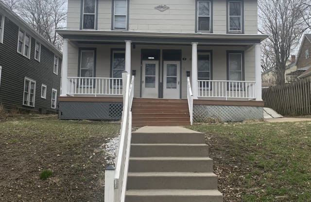 655/657 Jefferson Street - 657 - 655 Jefferson Street, Dubuque, IA 52001