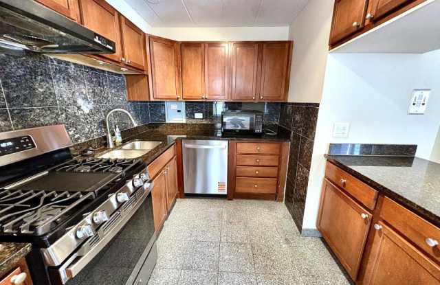 2115 W Farwell Gallery 4
