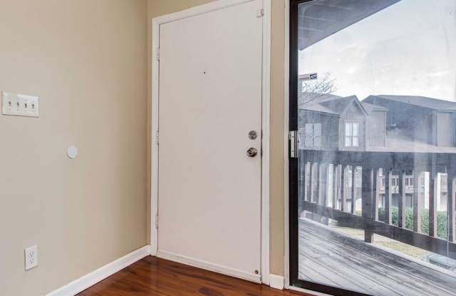 Newly Renovated condo/Town home for lease off of Village Lake Drive in Charlotte, NC - 8131 Cedar Glen Drive, Charlotte, NC 28212