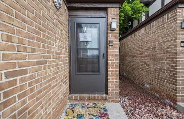 408 Country Club Drive Gallery 2