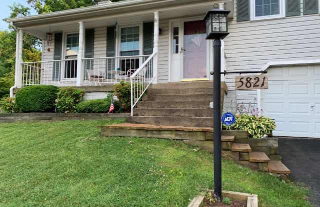5821 STONE RIDGE DRIVE Gallery 2