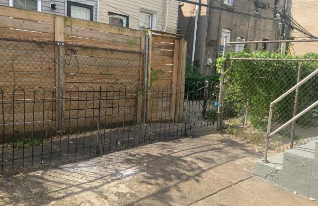 1522 S MYRTLEWOOD STREET photos photos