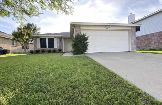 2841 Bluffs Court - 2841 Bluffs Court, McKinney, TX 75071