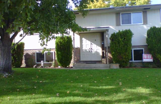 House located in West Valley - 4005 McLean Drive, Yakima, WA 98908