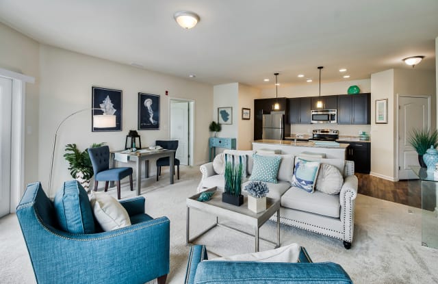 Ocean Aisle Luxury Apartment Homes Gallery 4