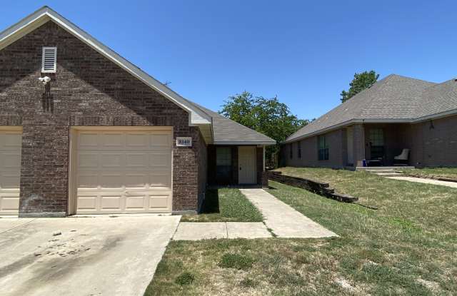 8140 Tanner Ave - 8140 Tanner Avenue, Fort Worth, TX 76116