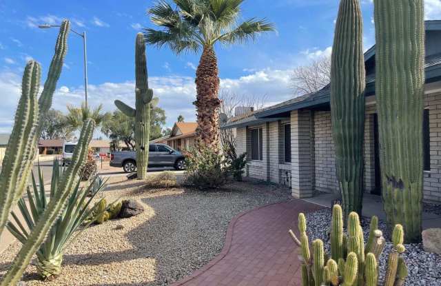 101 E SAINT JOHN Road - 101 East Saint John Road, Phoenix, AZ 85022