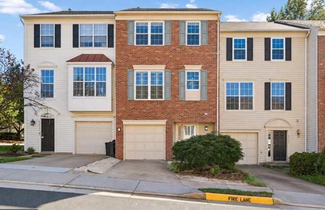 45553 READING Terrace photos photos